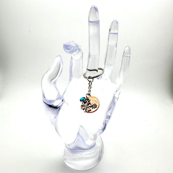 This 3 inch keychain is the perfect solution to find the right key fast!